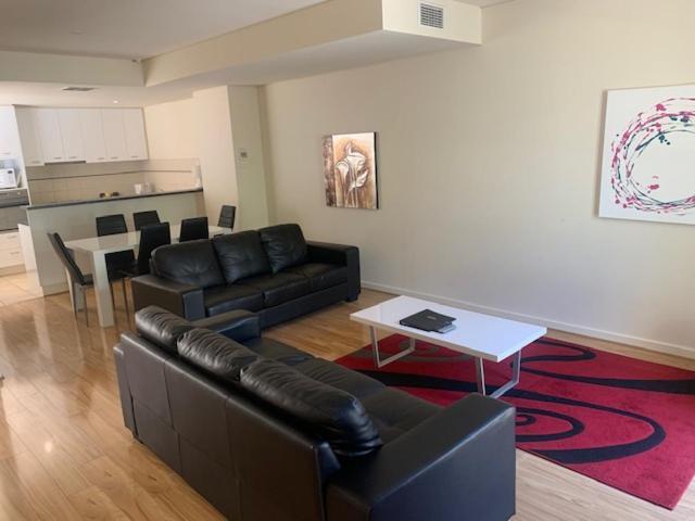 Rnr Serviced Apartments Adelaide - Wakefield St 외부 사진